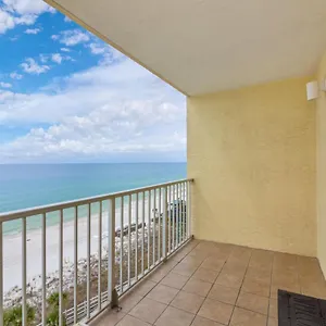 Summit 913, 1 Bedroom, Sleeps 6, Beachfront, Wi-fi, Pool Apartment Panama City Beach