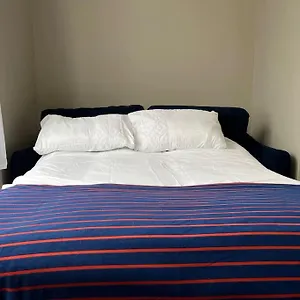 A Beautiful Ground-floor Flat. Apartment London